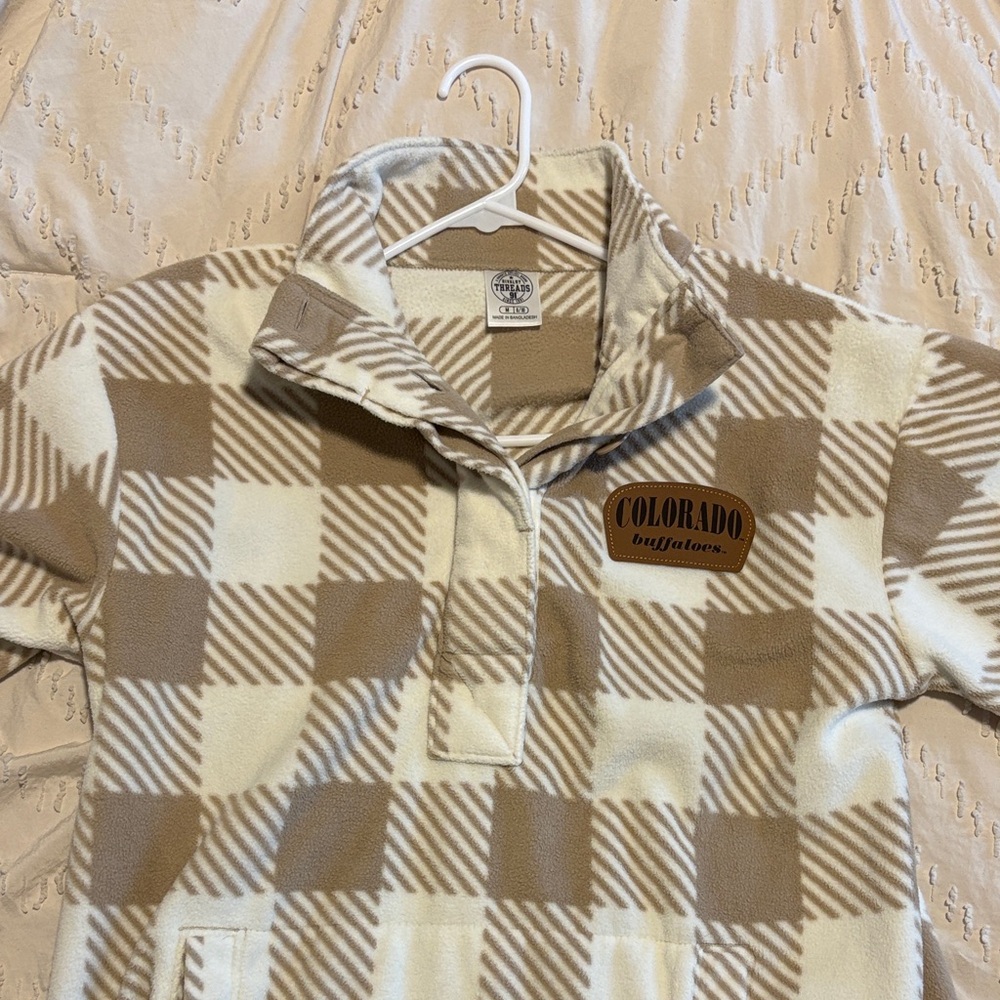 Rivalry Threads Tan and Cream Fleece Pullover